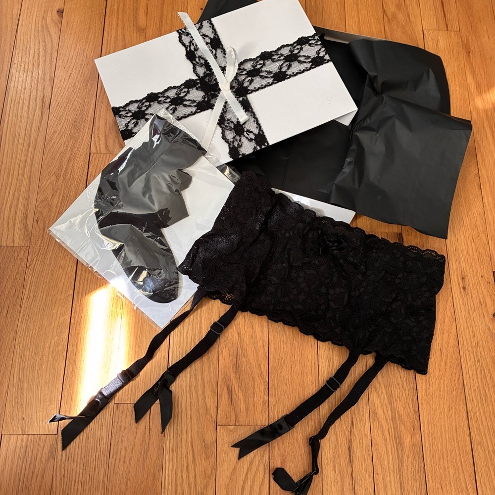 New Black Garter Belt, Stockings Set, vintage, Y2K, new package, boxed, Small